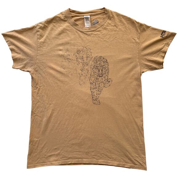 Gildan Other - Gildan Erie Zoo leopard graphic t-shirt tan 2017, size M